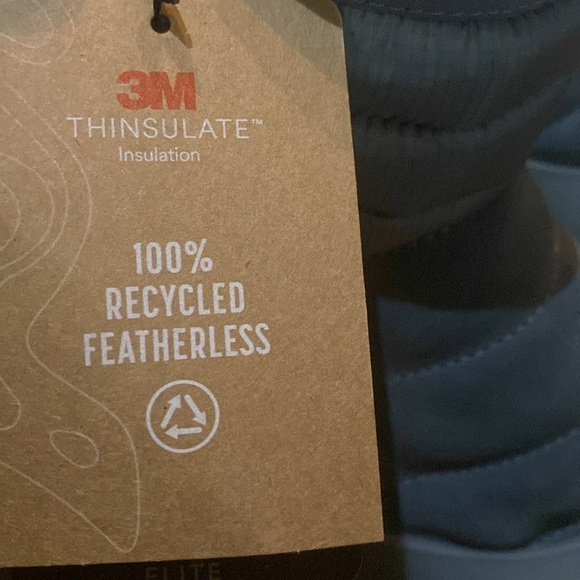 UGG Classic Mini Pull-On Weather Boot - Picture 8 of 9